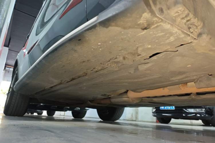 Used Mercedes-Benz GLC 2016 GLC 260 4MATIC Dynamic Edition Right Side Sill