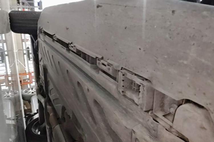 Used Mercedes-Benz GLC 2016 GLC 300 4MATIC Dynamic Model Right Side Sill