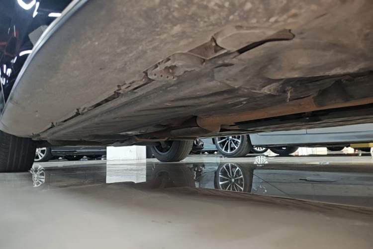 Used Mercedes-Benz GLC 2016 GLC 200 4MATIC Right Side Sill