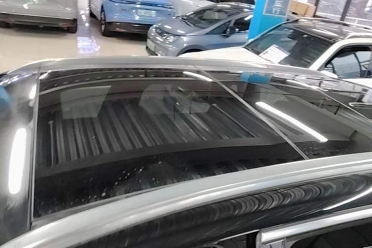 Used Mercedes-Benz GLC 2016 GLC 300 4MATIC Dynamic Model Roof