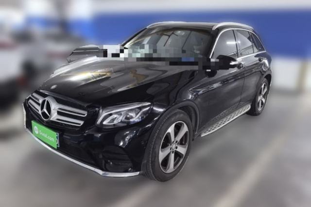 Ojetý Mercedes-Benz GLC 2016 GLC 260 4MATIC Luxury Model
