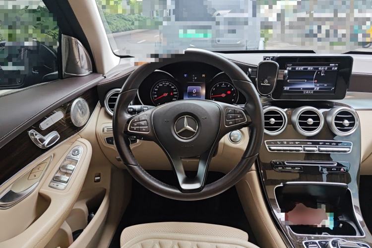 Used Mercedes-Benz GLC 2016 GLC 260 4MATIC Dynamic Edition Steering Wheel