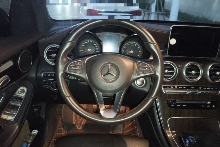 Used Mercedes-Benz GLC 2016 GLC 260 4MATIC Dynamic Edition Steering Wheel