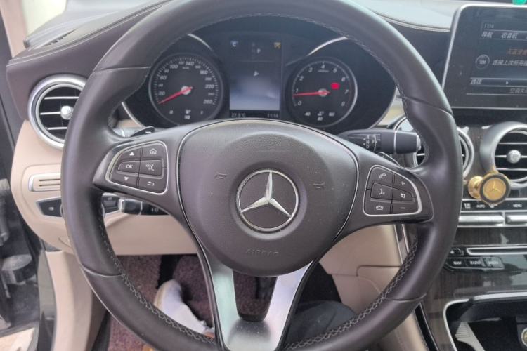 Used Mercedes-Benz GLC 2016 GLC 260 4MATIC Dynamic Edition Steering Wheel
