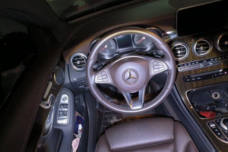 Used Mercedes-Benz GLC 2016 GLC 260 4MATIC Dynamic Edition Steering Wheel