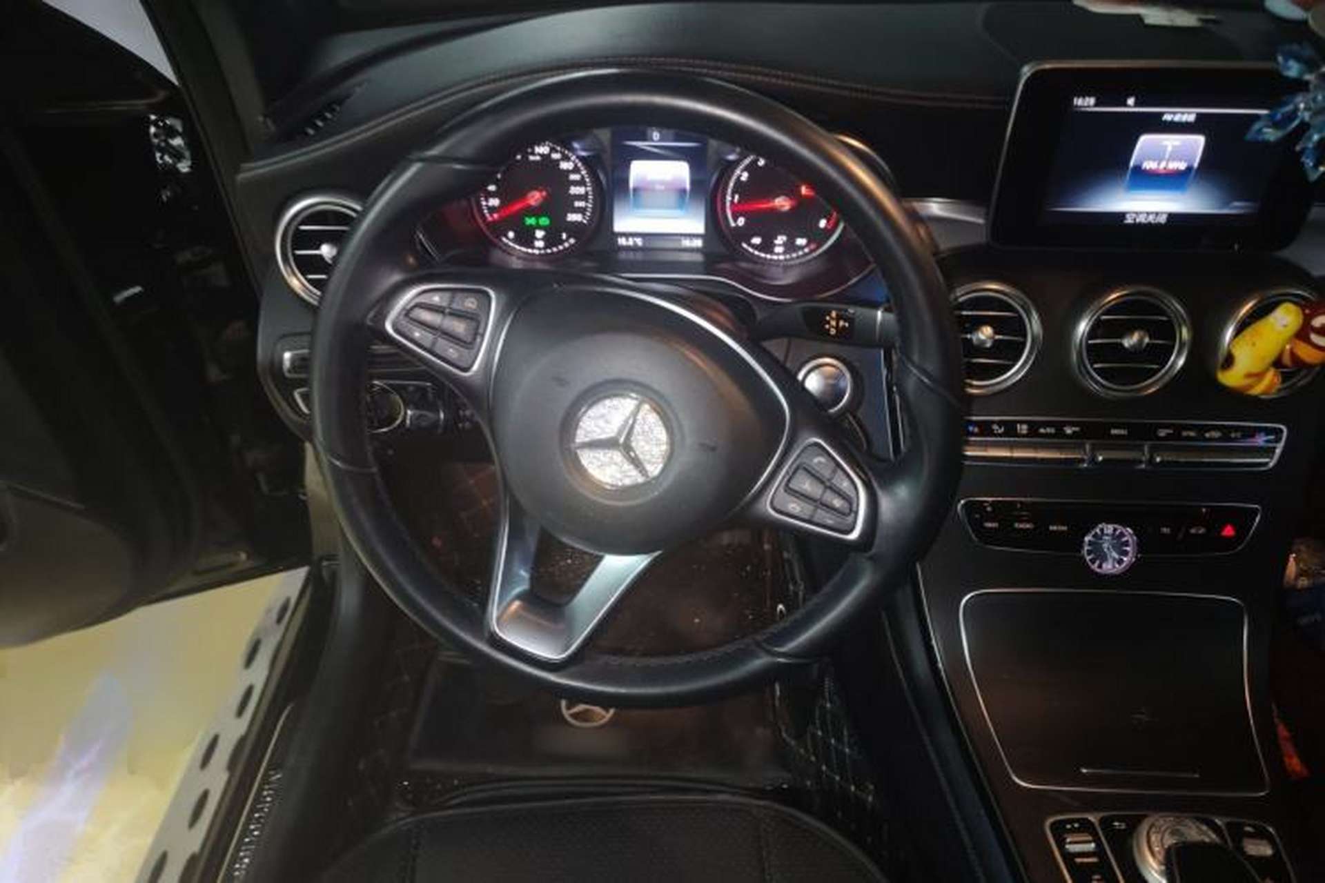 Used Mercedes-Benz GLC 2016 GLC 200 4MATIC Steering Wheel