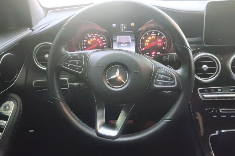 Used Mercedes-Benz GLC 2016 GLC 260 4MATIC Dynamic Edition Steering Wheel