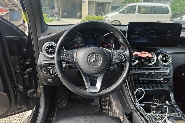 Used Mercedes-Benz GLC 2016 GLC 260 4MATIC Dynamic Edition Steering Wheel