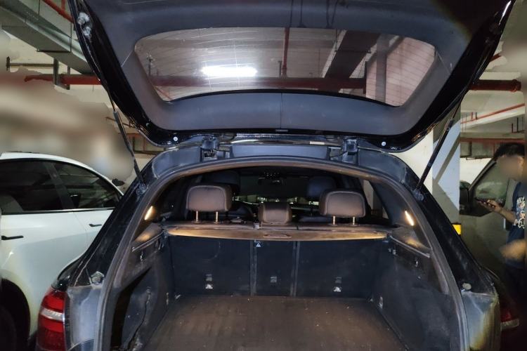 Used Mercedes-Benz GLC 2016 GLC 260 4MATIC Dynamic Edition Trunk