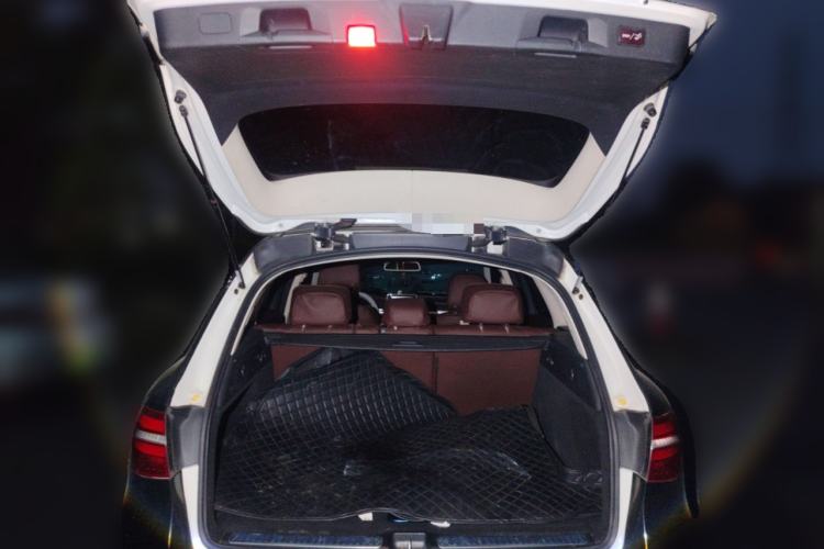 Used Mercedes-Benz GLC 2016 GLC 300 4MATIC Dynamic Model
