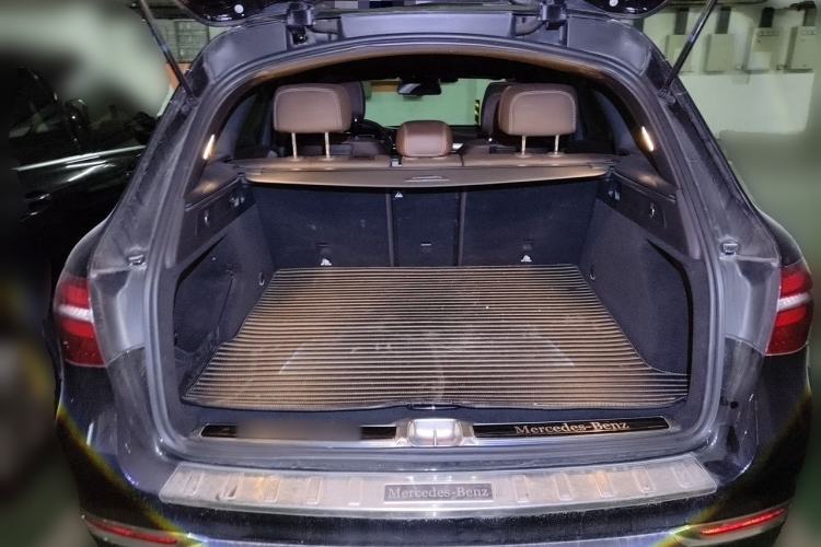 Used Mercedes-Benz GLC 2016 GLC 300 4MATIC Luxury Model Trunk