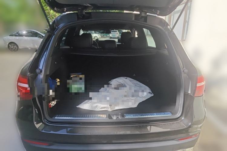 Used Mercedes-Benz GLC 2016 GLC 300 4MATIC Dynamic Model Trunk