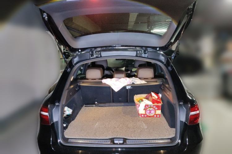 Used Mercedes-Benz GLC 2016 GLC 260 4MATIC Luxury Model Trunk