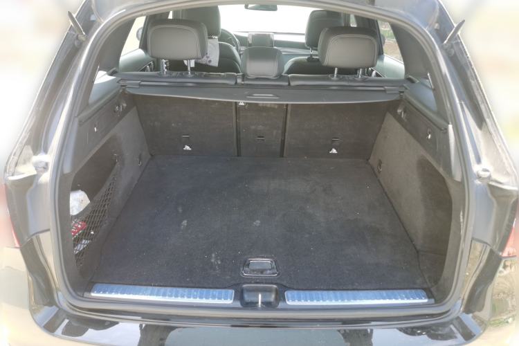 Used Mercedes-Benz GLC 2016 GLC 260 4MATIC Luxury Model Trunk