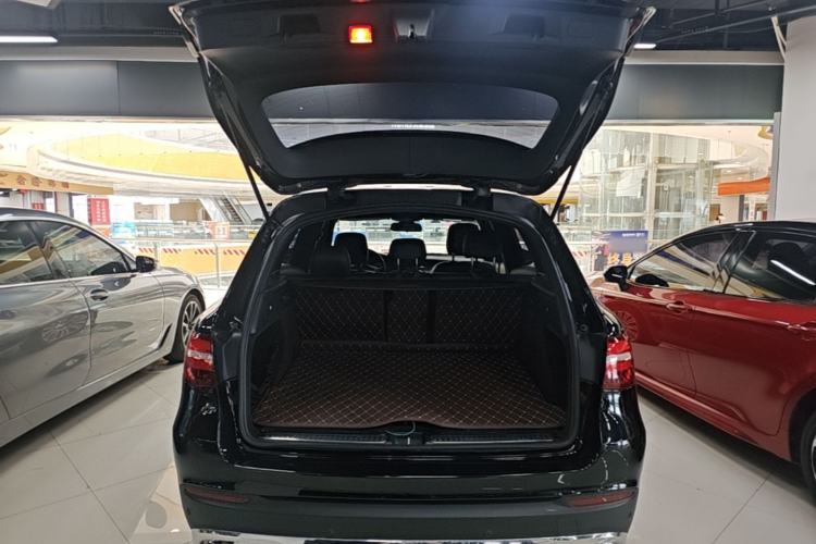 Used Mercedes-Benz GLC 2016 GLC 200 4MATIC Trunk
