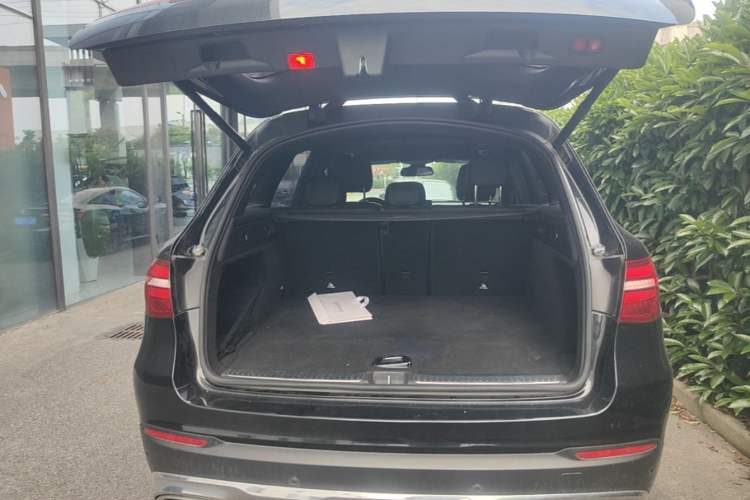Used Mercedes-Benz GLC 2016 GLC 200 4MATIC Trunk