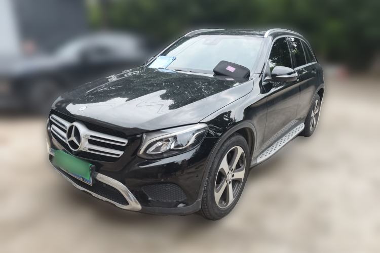 Używany Mercedes-Benz GLC 2016 GLC 260 4MATIC Luxury Model Guazi used car, China used car export, Used car for sale, Used cars, Cheapest cars for sale