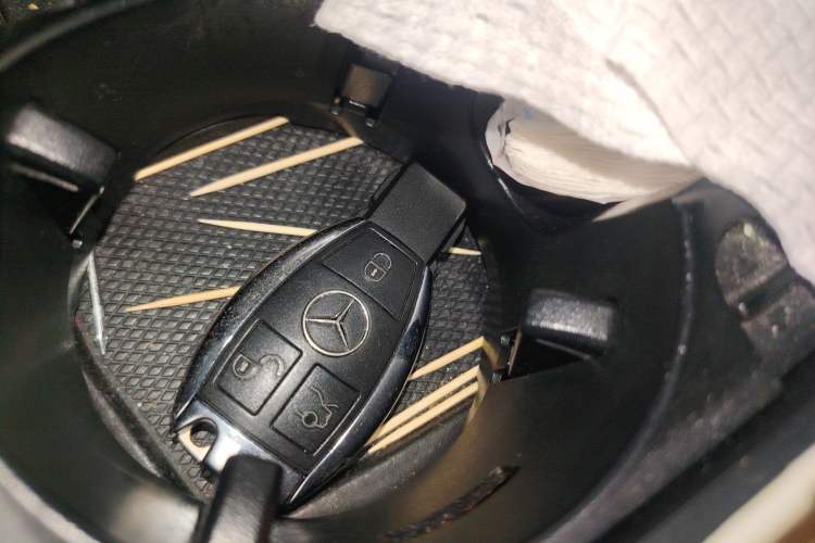 Used Mercedes-Benz GLC 2016 GLC 300 4MATIC Dynamic Model
