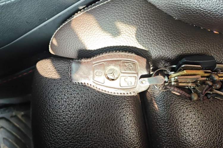 Used Mercedes-Benz GLC 2016 GLC 260 4MATIC Luxury Model Vehicle Key