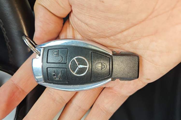 Used Mercedes-Benz GLC 2016 GLC 260 4MATIC Dynamic Edition Vehicle Key