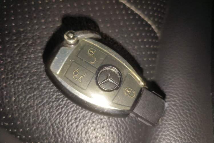 Used Mercedes-Benz GLC 2016 GLC 260 4MATIC Dynamic Edition Vehicle Key