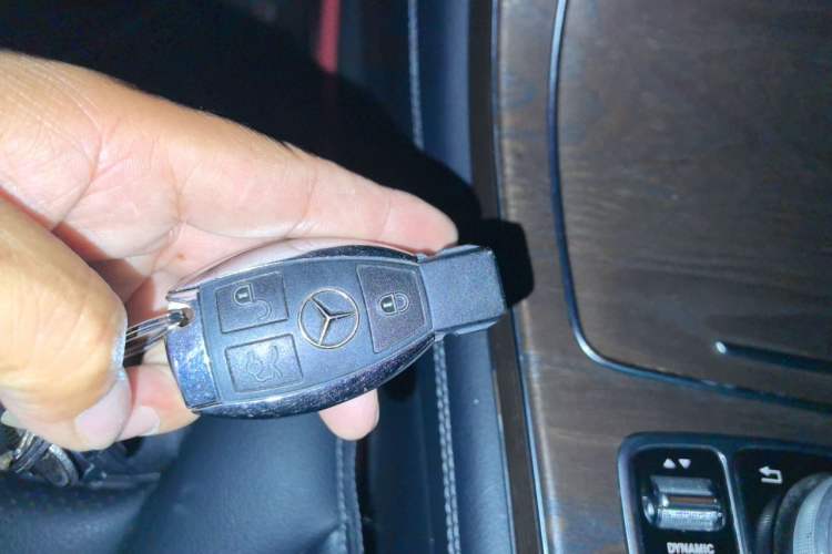 Used Mercedes-Benz GLC 2016 GLC 300 4MATIC Dynamic Model Vehicle Key