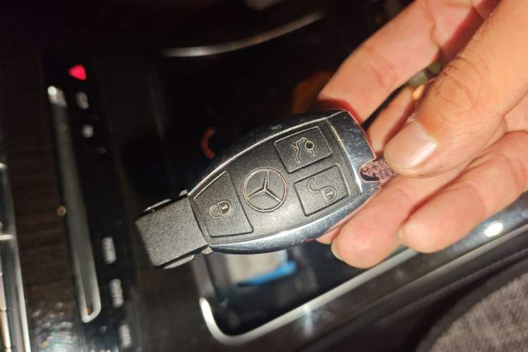 Used Mercedes-Benz GLC 2016 GLC 260 4MATIC Dynamic Edition Vehicle Key