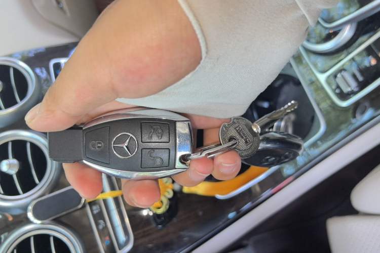 Used Mercedes-Benz GLC 2016 GLC 260 4MATIC Dynamic Edition Vehicle Key