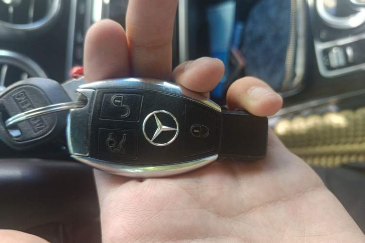 Used Mercedes-Benz GLC 2016 GLC 260 4MATIC Luxury Model Vehicle Key