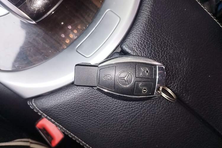 Used Mercedes-Benz GLC 2016 GLC 260 4MATIC Dynamic Edition Vehicle Key