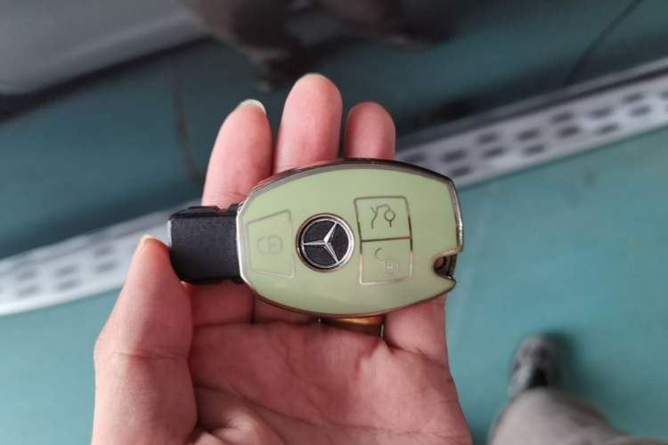 Used Mercedes-Benz GLC 2016 GLC 300 4MATIC Dynamic Model Vehicle Key