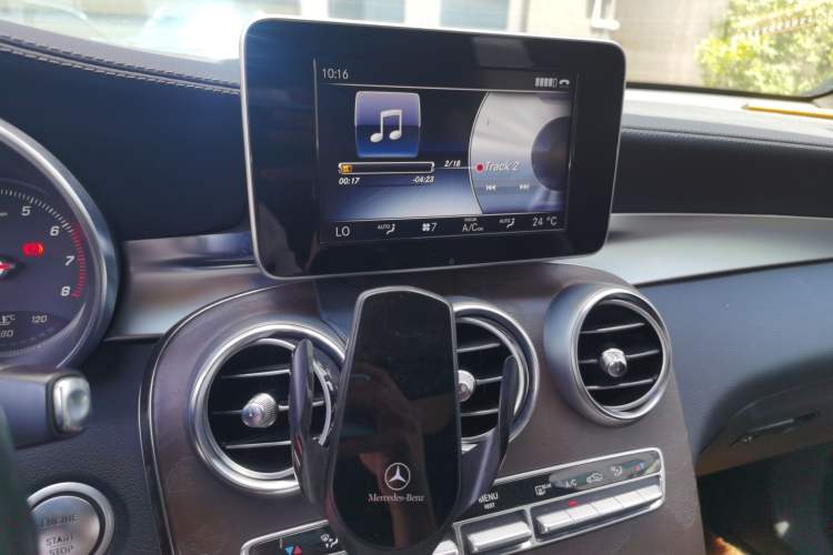 Used Mercedes-Benz GLC 2016 GLC 300 4MATIC Dynamic Model Audio And AC Panel