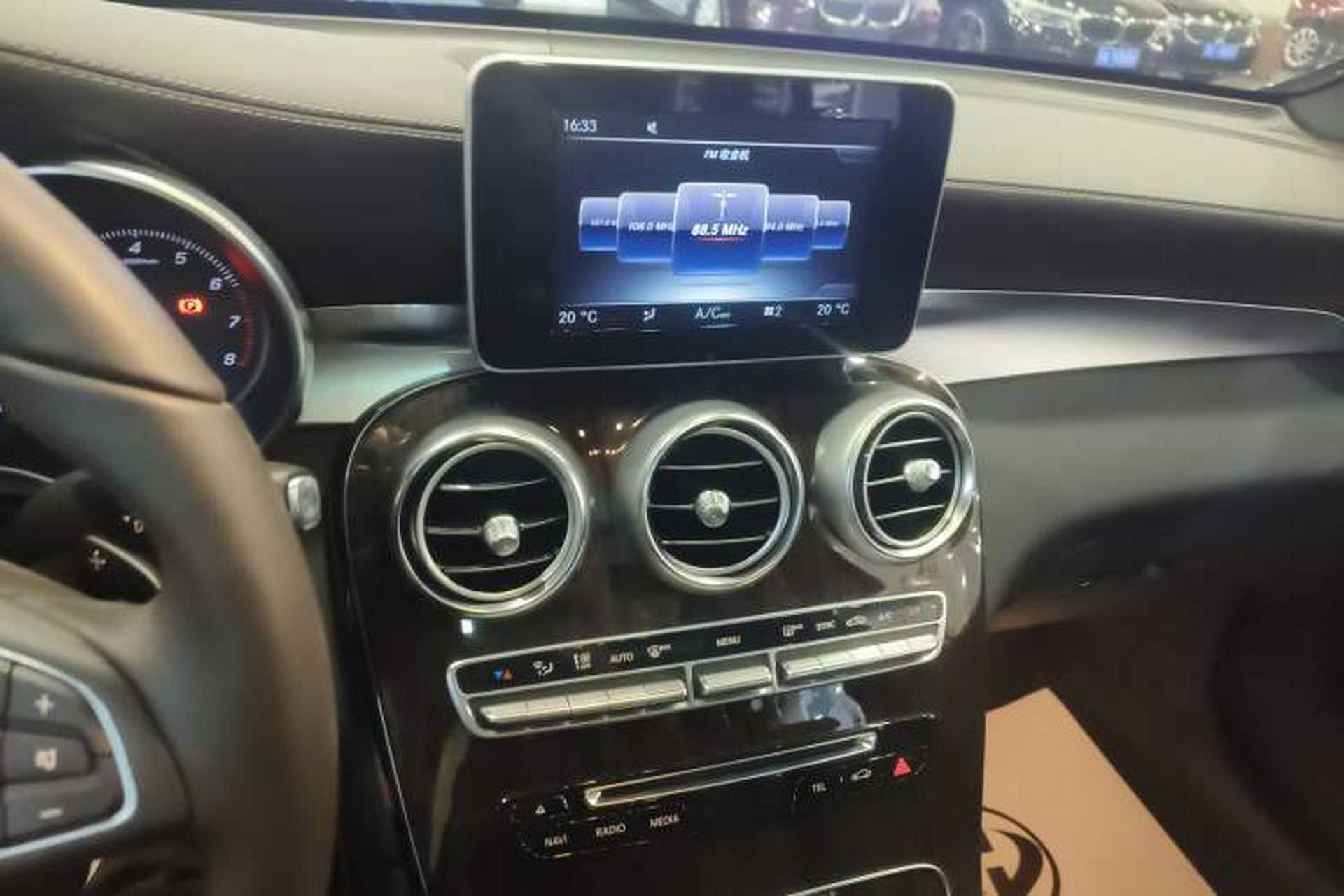 Used Mercedes-Benz GLC 2016 GLC 260 4MATIC Luxury Model Audio And AC Panel