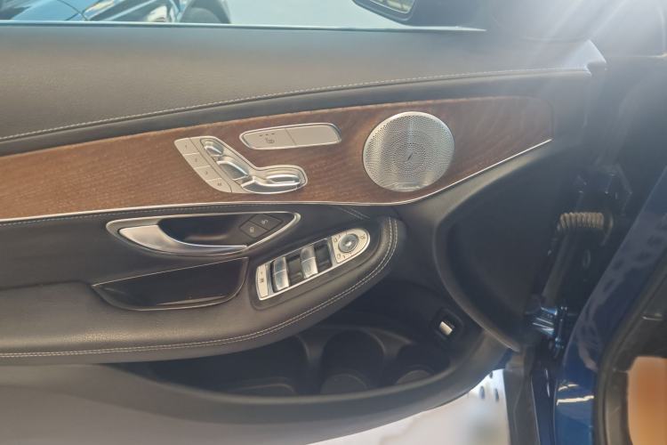 Used Mercedes-Benz GLC 2016 GLC 300 4MATIC Dynamic Model Audio And AC Panel