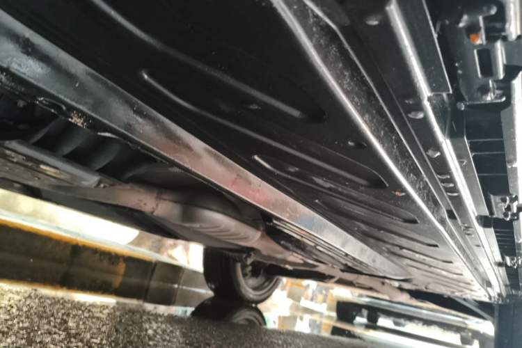 Used Mercedes-Benz GLC 2016 GLC 300 4MATIC Luxury Model Chassis Front Left
