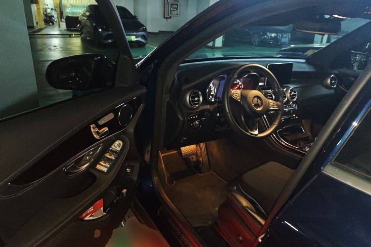 Used Mercedes-Benz GLC 2016 GLC 260 4MATIC Luxury Model Driver Seat