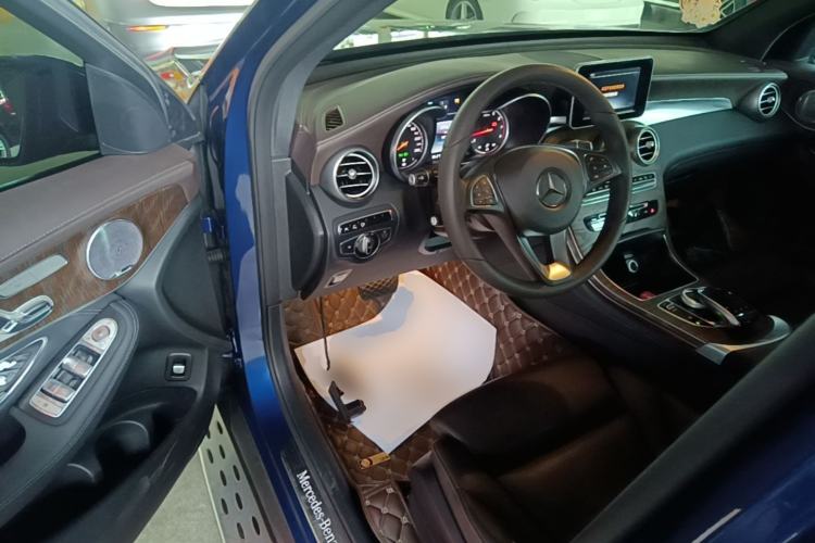Used Mercedes-Benz GLC 2016 GLC 300 4MATIC Dynamic Model Driver Seat