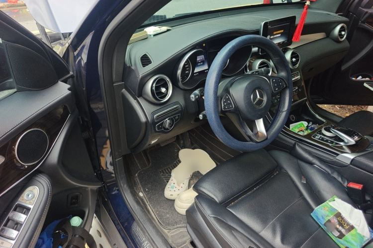 Used Mercedes-Benz GLC 2016 GLC 260 4MATIC Dynamic Edition Driver Seat