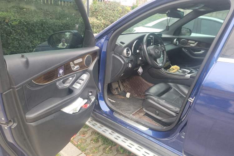 Used Mercedes-Benz GLC 2016 GLC 260 4MATIC Luxury Model Driver Seat