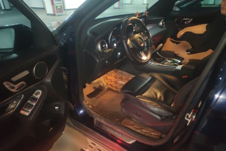 Used Mercedes-Benz GLC 2016 GLC 260 4MATIC Dynamic Edition Driver Seat