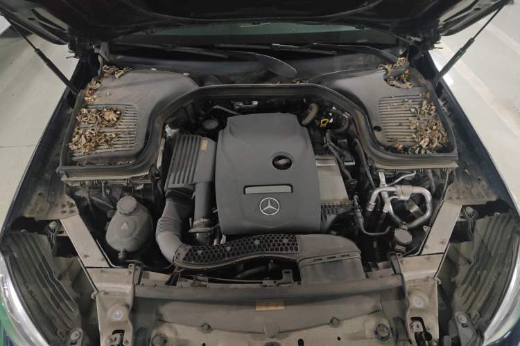 Used Mercedes-Benz GLC 2016 GLC 260 4MATIC Luxury Model Engine Bay