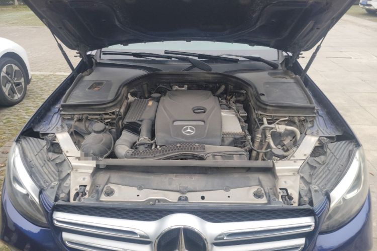 Used Mercedes-Benz GLC 2016 GLC 260 4MATIC Luxury Model Engine Bay