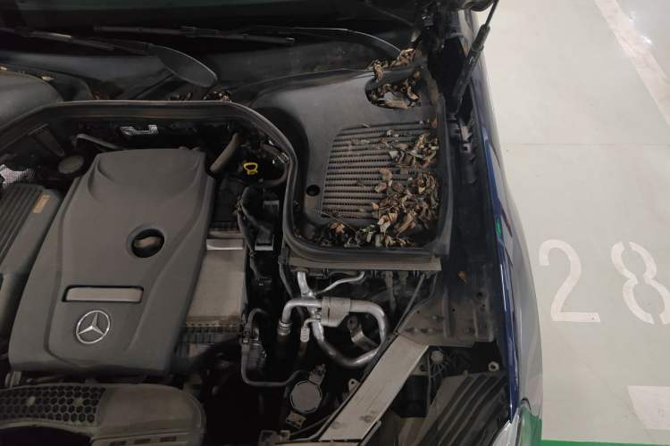 Used Mercedes-Benz GLC 2016 GLC 260 4MATIC Luxury Model Engine Bay Left