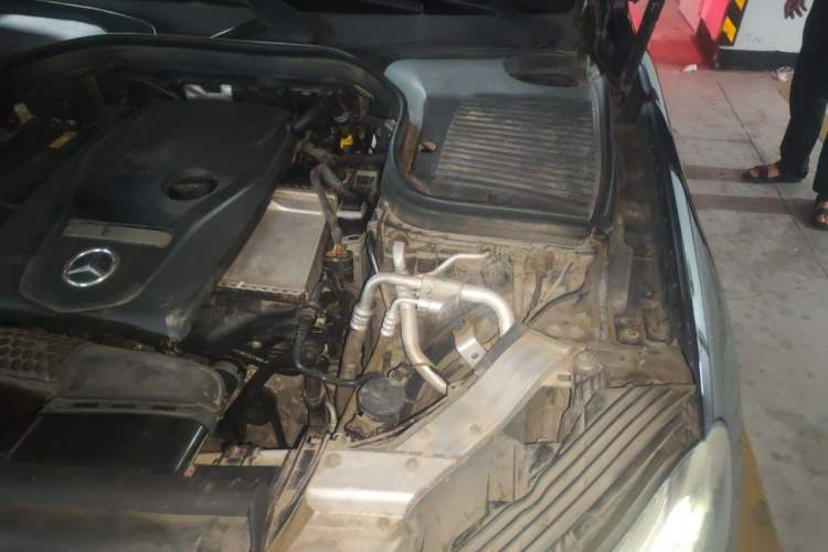 Used Mercedes-Benz GLC 2016 GLC 260 4MATIC Dynamic Edition Engine Bay Left