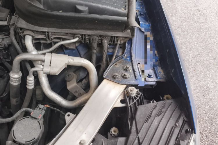 Used Mercedes-Benz GLC 2016 GLC 300 4MATIC Luxury Model Engine Bay Left