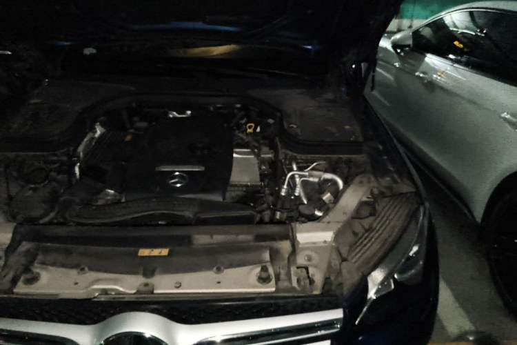 Used Mercedes-Benz GLC 2016 GLC 260 4MATIC Luxury Model Engine Bay Left