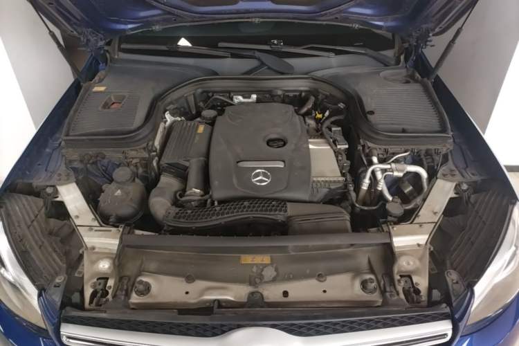 Used Mercedes-Benz GLC 2016 GLC 260 4MATIC Luxury Model Engine Bay
