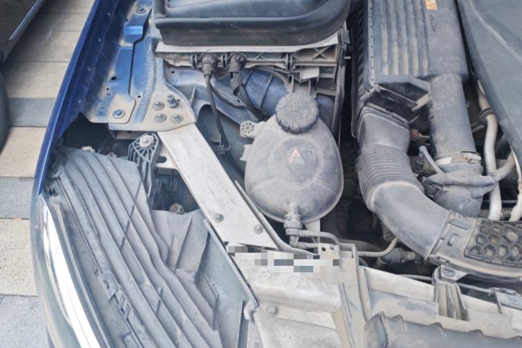 Used Mercedes-Benz GLC 2016 GLC 200 4MATIC Engine Bay Right