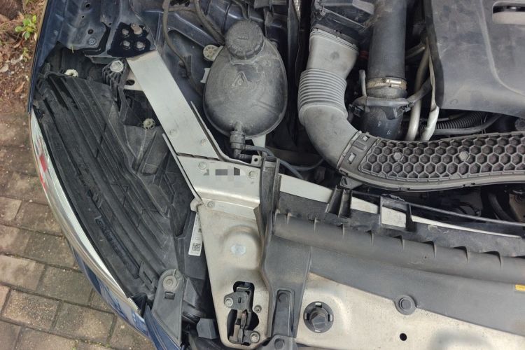 Used Mercedes-Benz GLC 2016 GLC 260 4MATIC Dynamic Edition Engine Bay Right