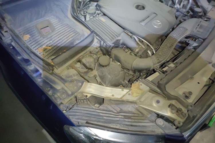 Used Mercedes-Benz GLC 2016 GLC 260 4MATIC Dynamic Edition Engine Bay Right